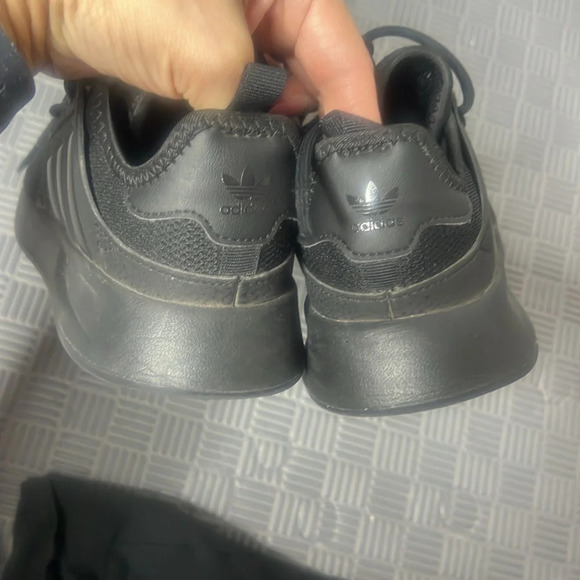 Adidas Sneakers 1 Youth​ - Picture 3 of 5